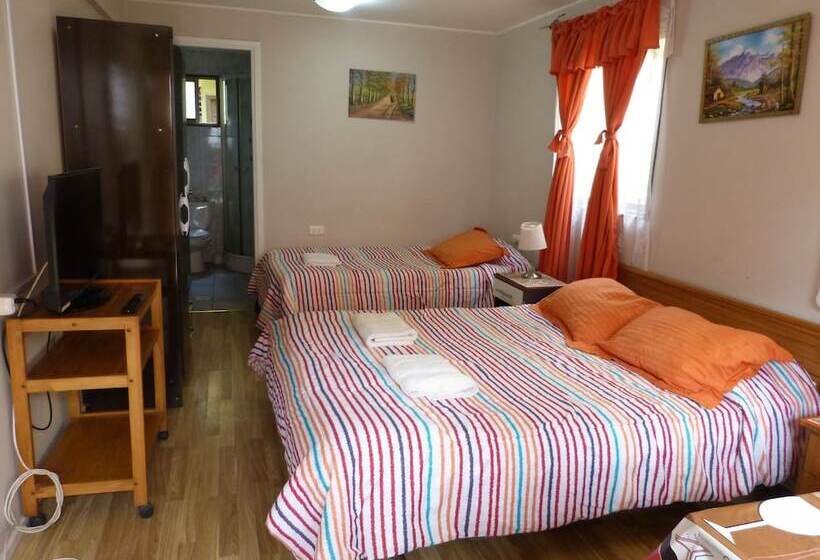 스탠다드 트리플 룸, Hostal Residencia Blest Gana