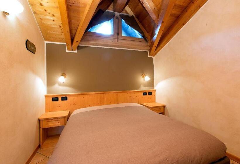 スタンダードルーム, Al Chestelet