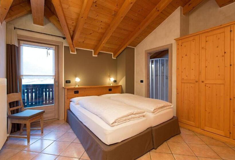 スタンダードルーム, Al Chestelet