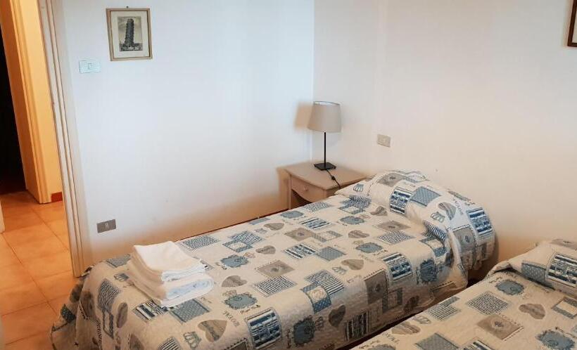 침실 3개 아파트, La Fattoria Di Tirrenia