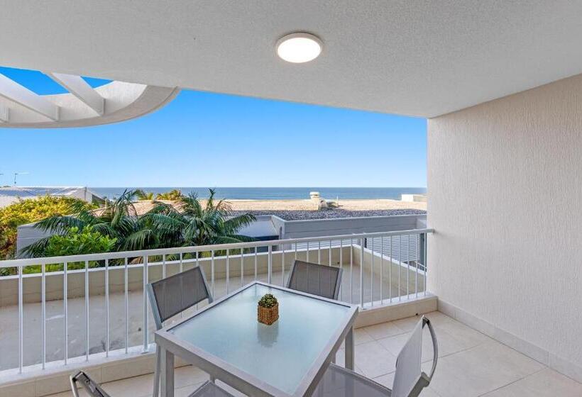 Апартаменты 2 Спальни, La Mer Sunshine Beachfront