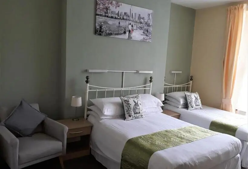 Standard-huone, Ashfields