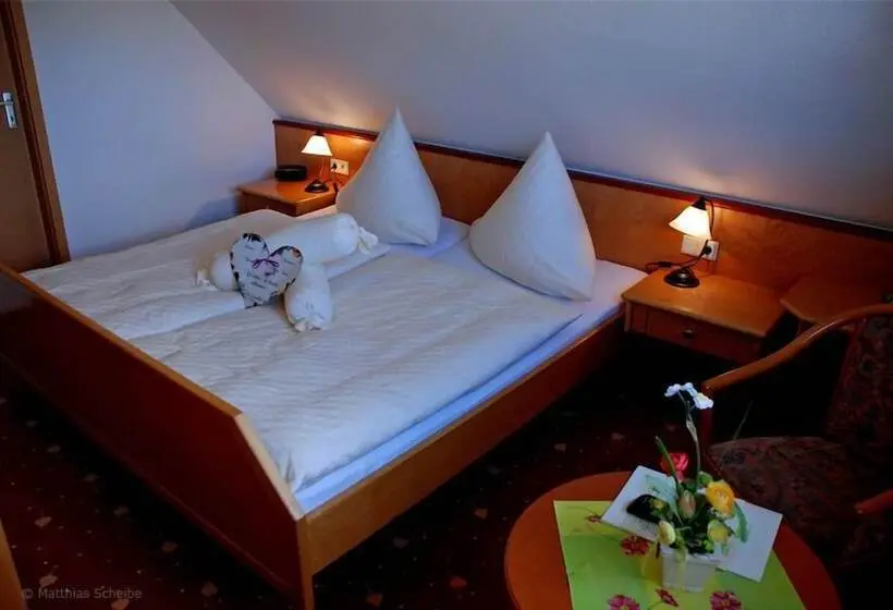 Basic-huone, Birkenhof Garni