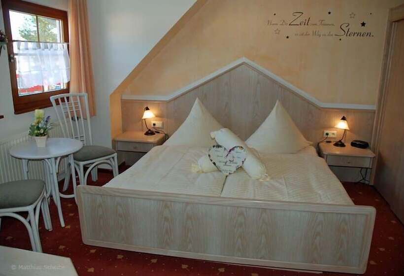 コンフォートルーム, Birkenhof Garni