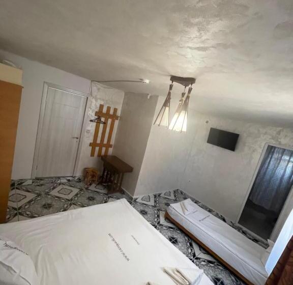 חדר סטנדרט לשלושה, Casa Yachi Vama Veche