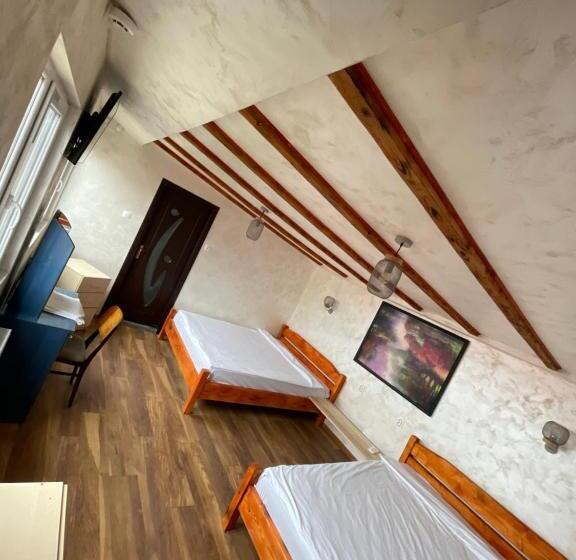 חדר סטנדרט לארבעה, Casa Yachi Vama Veche