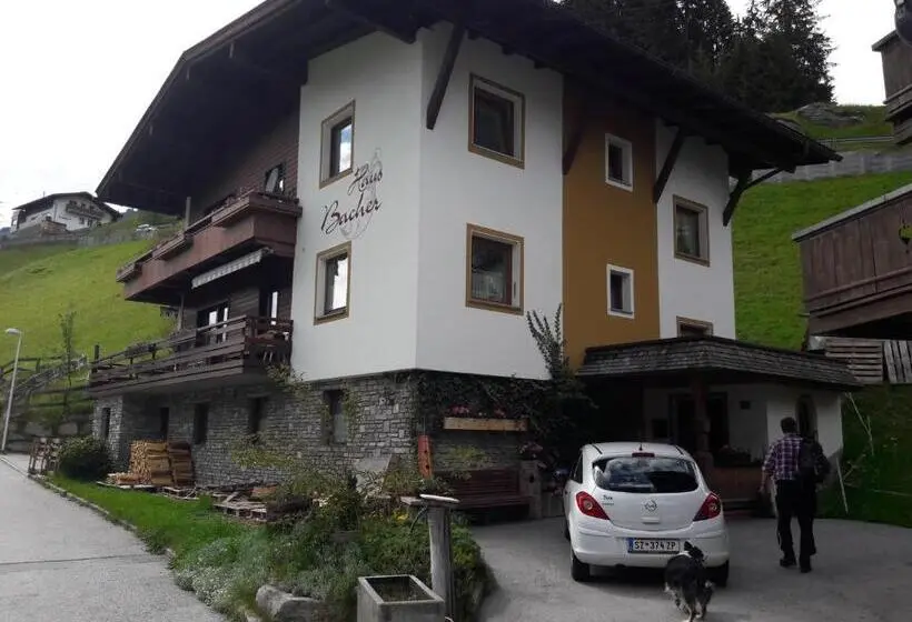 آپارتمان 1 خوابه, Haus Bacher