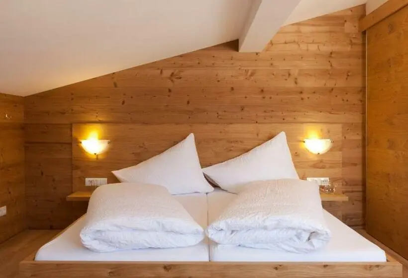 Perhehuone, Hochjochstöbli B&b Alpine Easy Stay