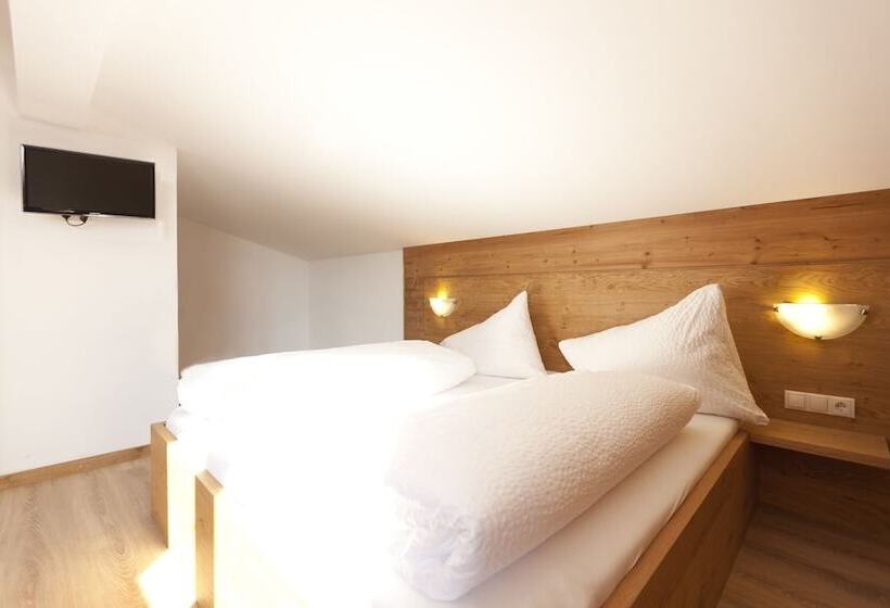 家庭间, Hochjochstöbli B&b Alpine Easy Stay
