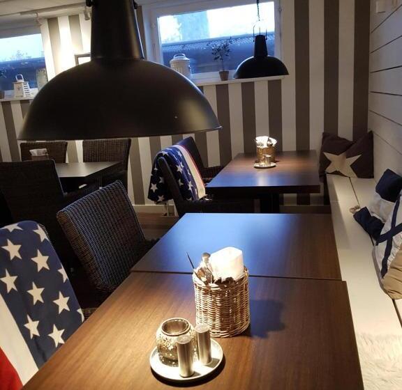 Quarto Estandar Banheiro Compartilhado, Huskvarna Hotell & Vandrarhem