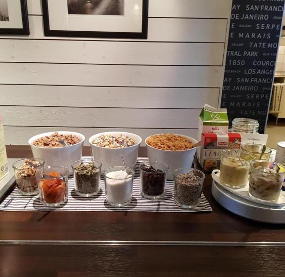 Quarto Estandar Banheiro Compartilhado, Huskvarna Hotell & Vandrarhem