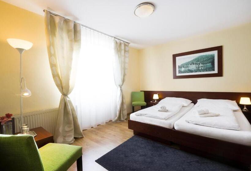 חדר סטנדרט עם מרפסת, Penzion Talisman