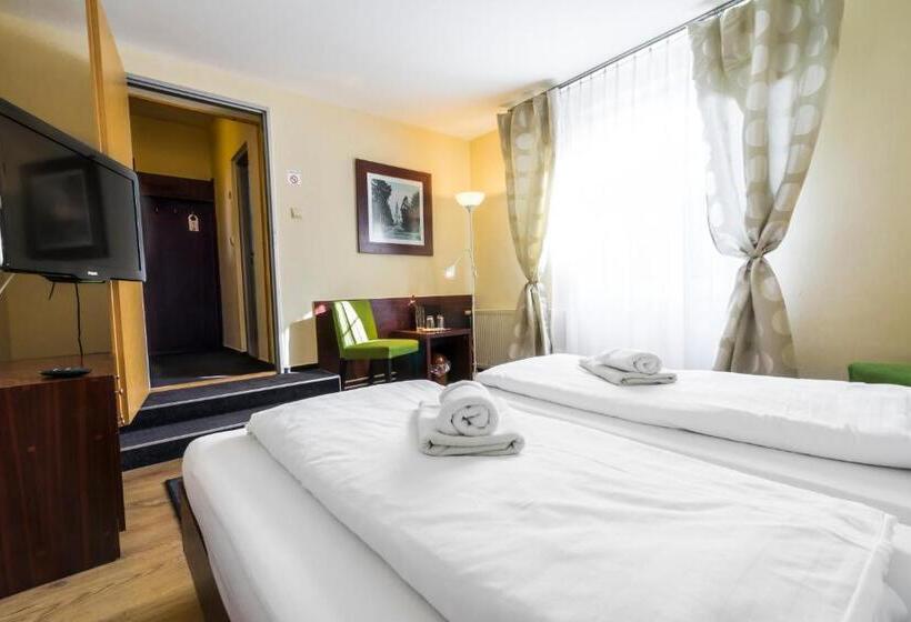 חדר סטנדרט עם מרפסת, Penzion Talisman