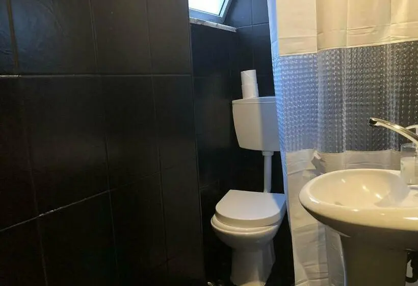 اتاق استاندارد, Peters Guesthouse