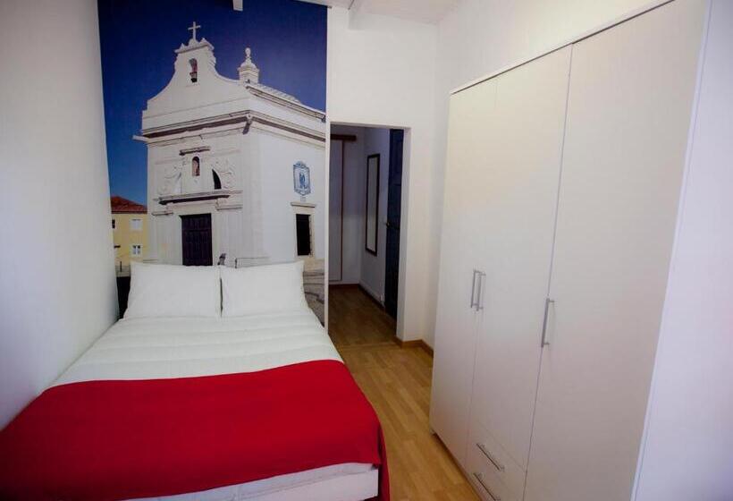 غرفة قياسية ثلاثية, Peters Guesthouse