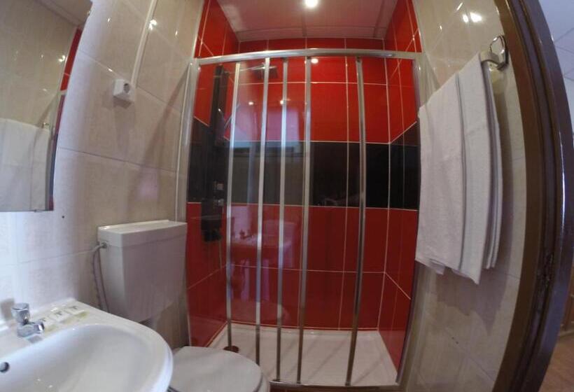 غرفة عائلية, Peters Guesthouse