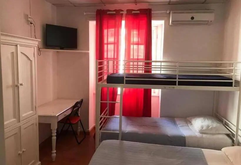 اتاق خانوادگی, Peters Guesthouse