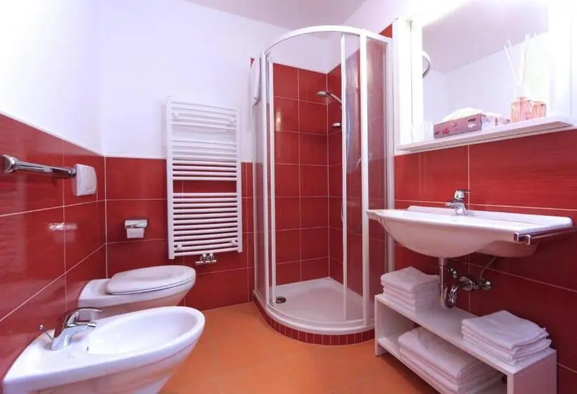 آپارتمان 2 خوابه, Villa Otto