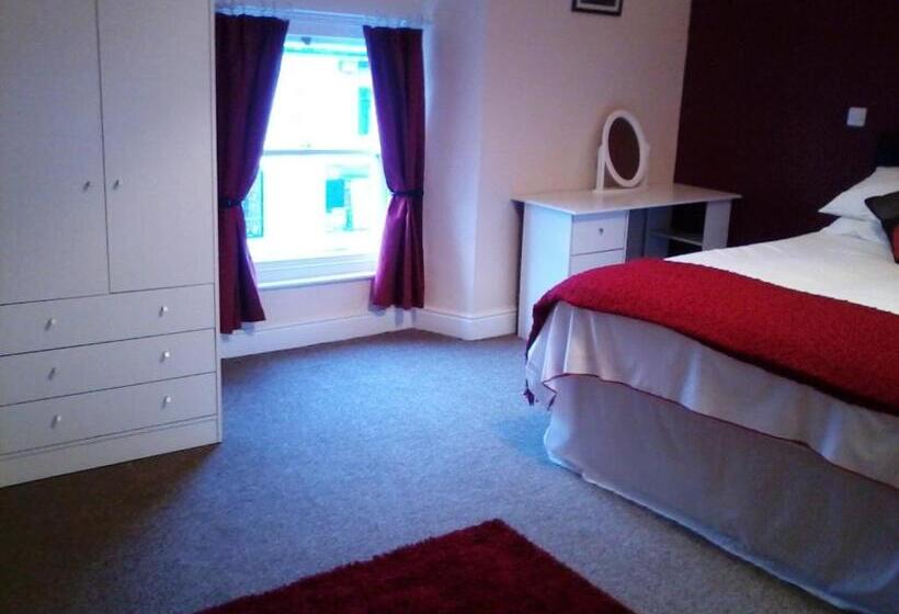 ファミリールーム, Finn Maccools Public House & Guest Inn