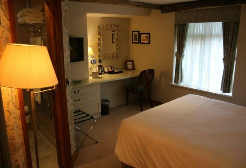 Номер Economy, The Black Swan