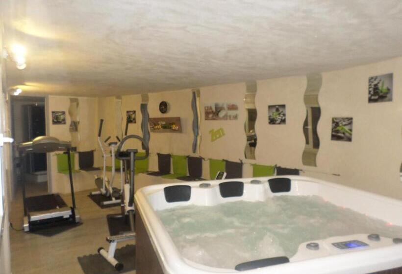 标准工作室, Appart'hôtel Les Tilleuls