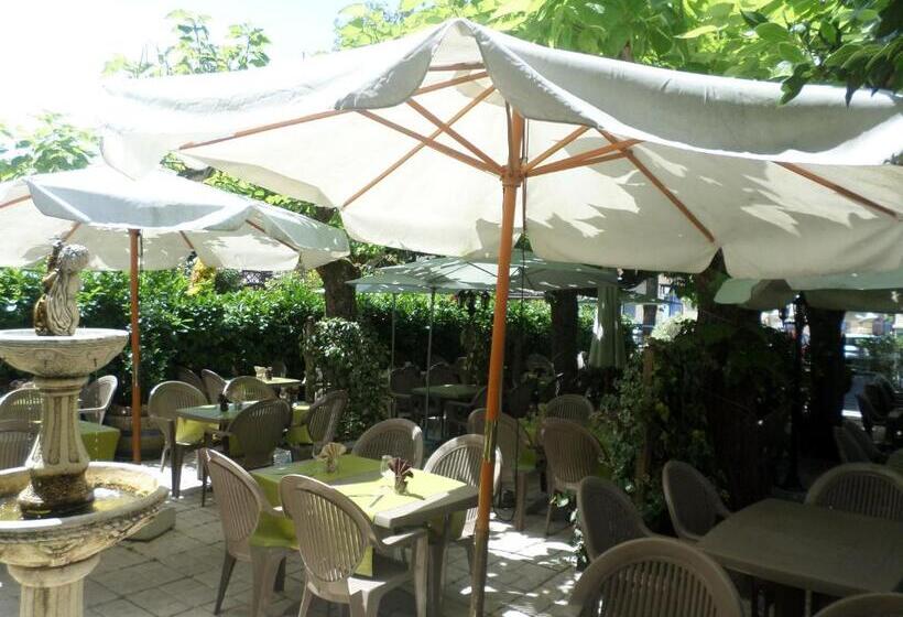 带1个卧室的顶楼公寓, Appart'hôtel Les Tilleuls