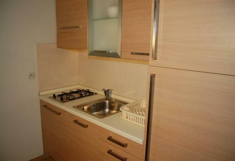 스탠다드 스튜디오, Cala Di Sole