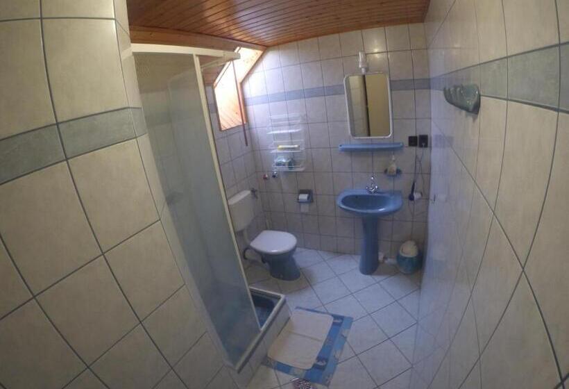 آپارتمان 2 خوابه, Ferenc Vendégház