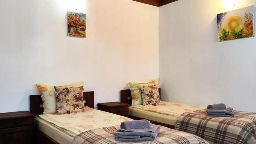 スタンダードルーム, Chardaka Guest House