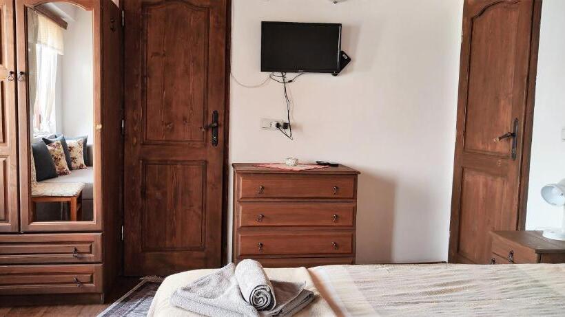 스탠다드 룸, Chardaka Guest House