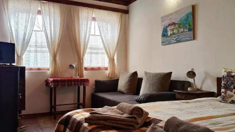 ジュニアスイート, Chardaka Guest House