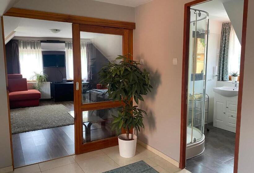 Люкс с Балконом, Margaréta Garden & Spa