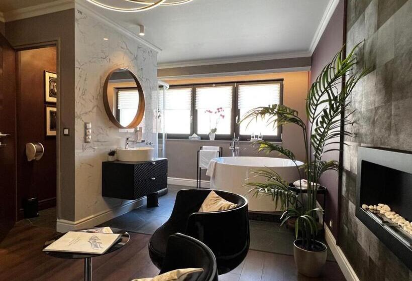 Президентский Люкс, Margaréta Garden & Spa