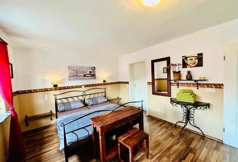 Quarto Quádruplo Standard, Europa Pension Zum Grünen Baum