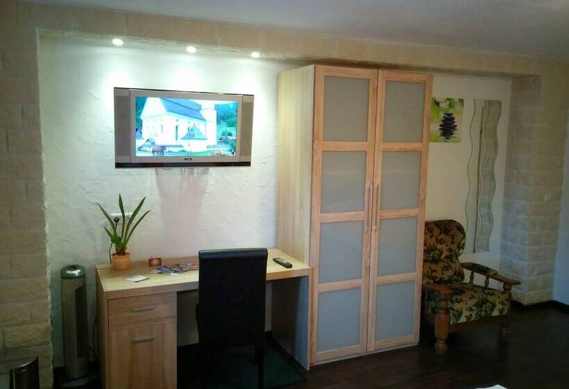 Quarto Triplo Standart, Europa Pension Zum Grünen Baum