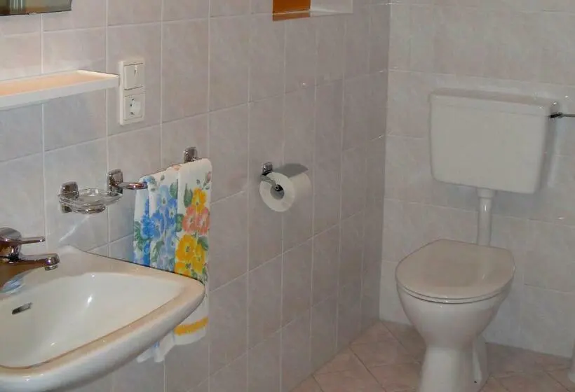 Standard-huone, Padoellhof