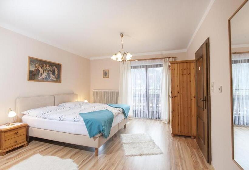 דירת חדר, Scheibenhof