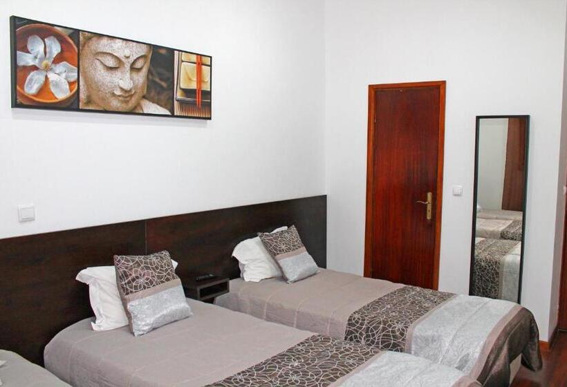 اتاق استاندارد سه نفره, D. Duarte I