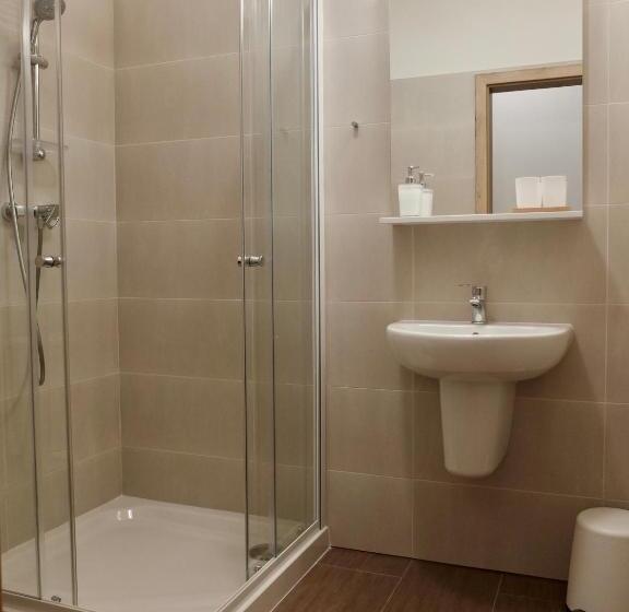 غرفة قياسية ثلاثية, Penzion Stará Pošta