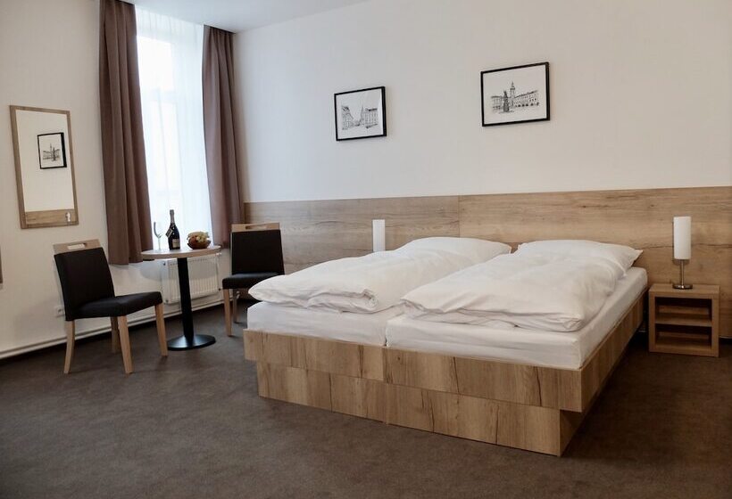 חדר סטנדרט לשלושה, Penzion Stará Pošta