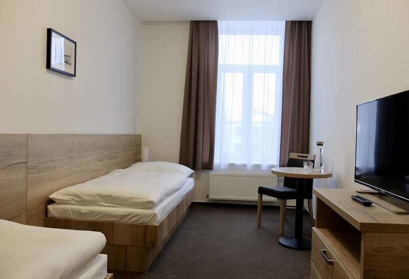 חדר אקונומי, Penzion Stará Pošta