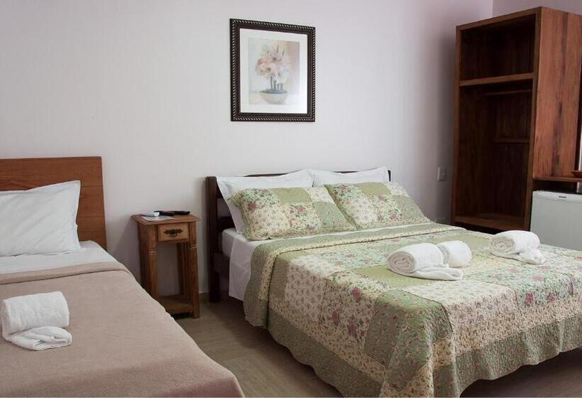 Standaard Driepersoonskamer, Pousada Encantos Do Peró