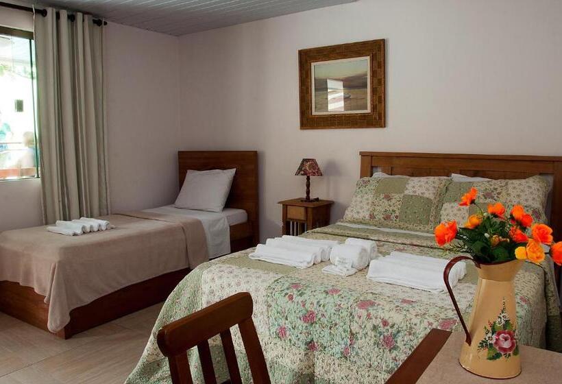 Standaard Vierpersoonskamer met Balkon, Pousada Encantos Do Peró