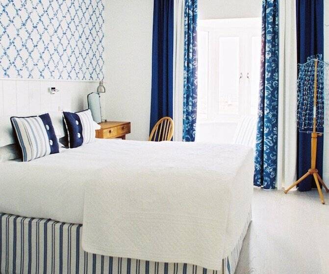 اتاق لوکس با چشم‌انداز, Trevose Harbour House