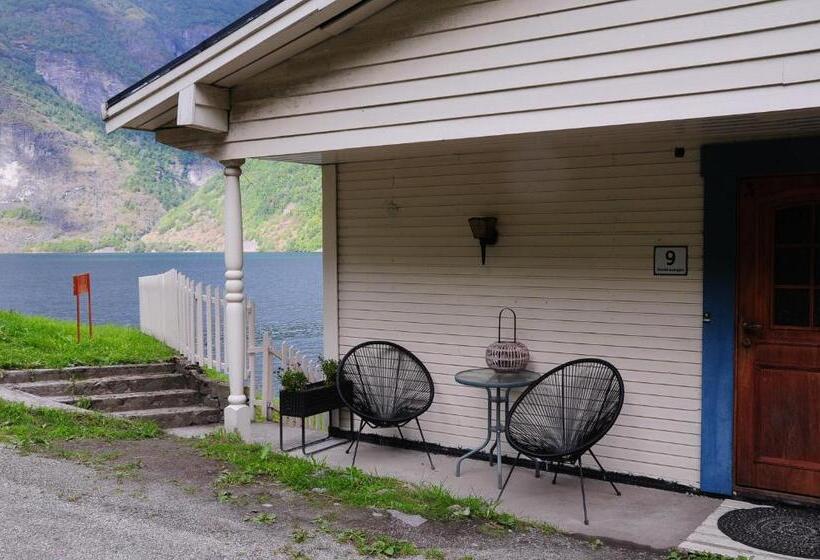 ２ベッドルームアパートメント, Visit Undredal