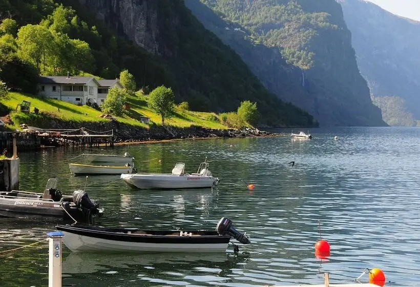１階の１ベッドルームアパートメント, Visit Undredal