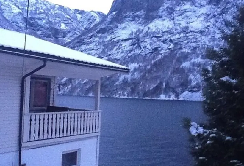 １階の１ベッドルームアパートメント, Visit Undredal
