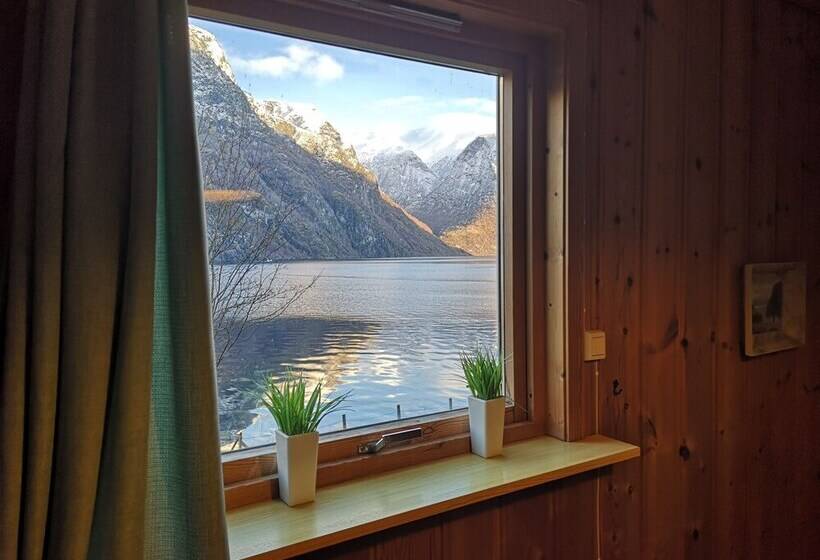 １階の１ベッドルームアパートメント, Visit Undredal