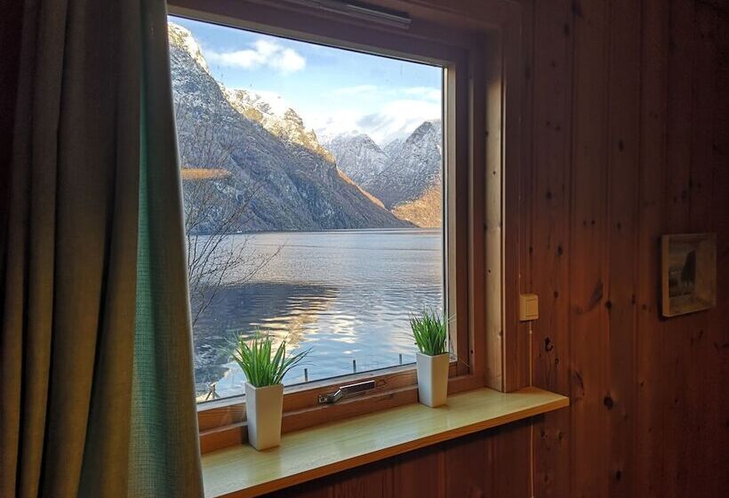 １階の１ベッドルームアパートメント, Visit Undredal