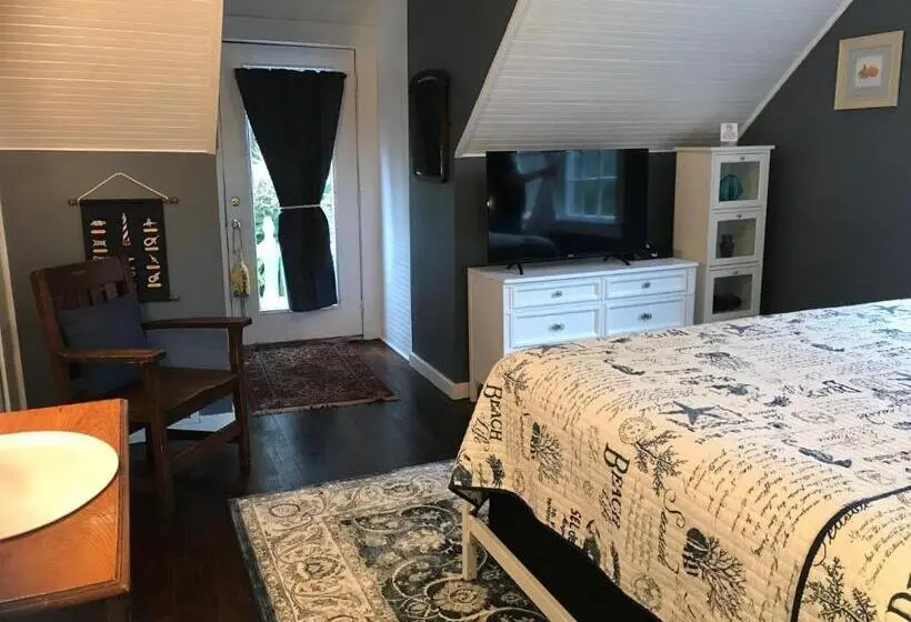 キングサイズベッドのデラックスルーム, Inn At Harbour Village
